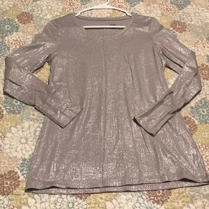ana metallic top 💕